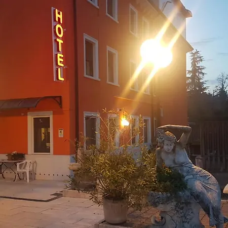 Siros Verona