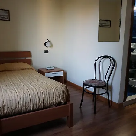 Siros Hotel