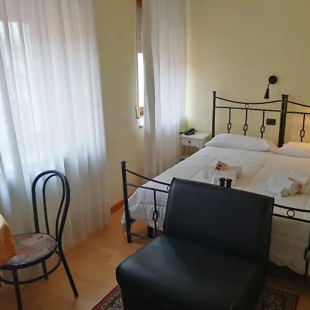 Hotel Siros